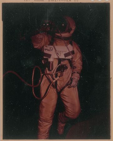 Lot #388 Astronauts: Enormous collection of Golden Age NASA photos, negatives, and transparencies - Image 11