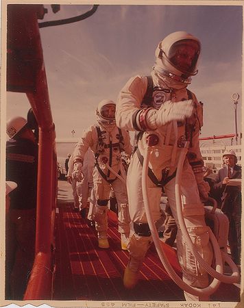 Lot #388 Astronauts: Enormous collection of Golden Age NASA photos, negatives, and transparencies - Image 14