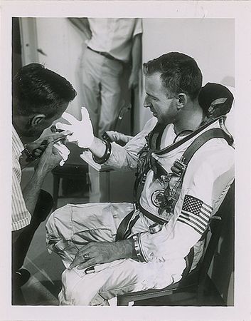 Lot #388 Astronauts: Enormous collection of Golden Age NASA photos, negatives, and transparencies - Image 28