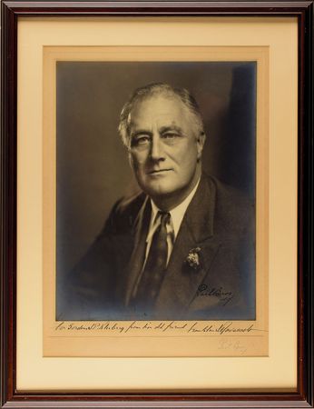 Lot #113 Franklin D. Roosevelt Signed Photograph - Image 1