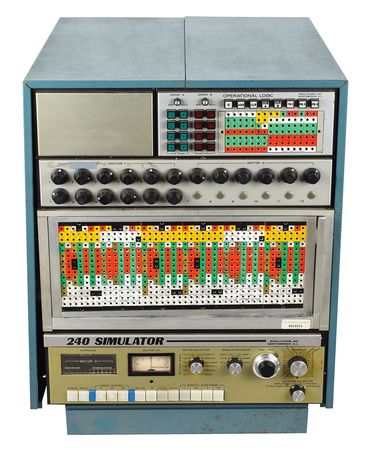 Lot #256 Simulator 240 Analog Computer with Patchboard Analog Computer and Patchboard - Image 7