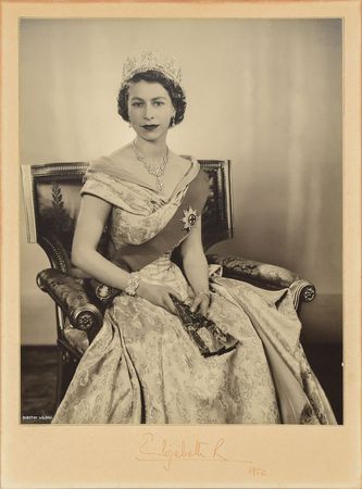 Lot #221 Queen Elizabeth II: Magnificent oversized Dorothy Wilding portrait of the newly ascended queen - Image 1