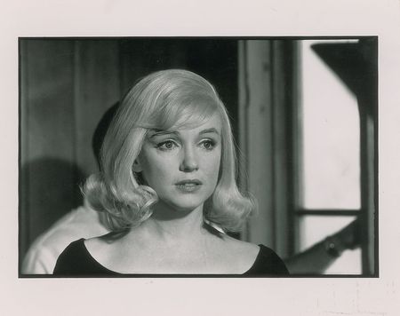 Lot #886 Marilyn Monroe Photograph - Image 1