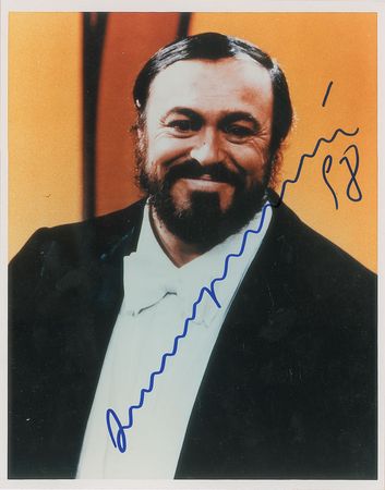 Lot #776 Luciano Pavarotti Signed Photographs - Image 2