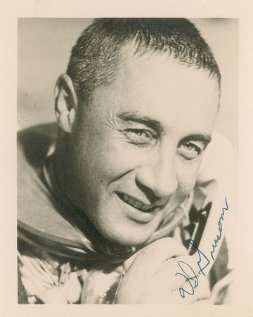 Lot #325 Gus Grissom Letter and Signed Photograph - Image 2