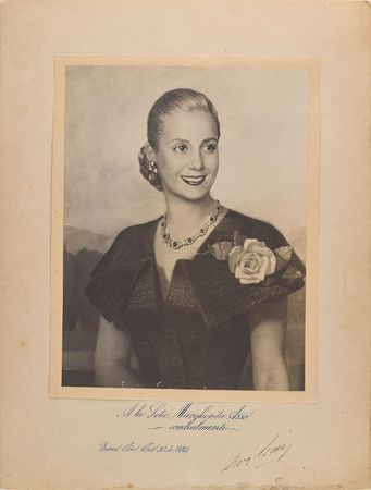 Lot #119 Eva Peron Signed Photograph - Image 1