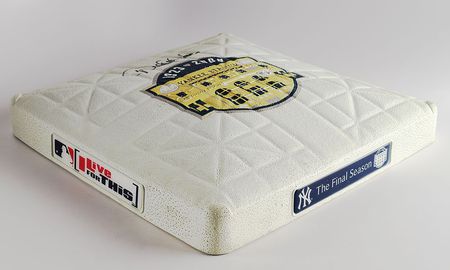 Lot #963 Derek Jeter Signed Base - Image 3