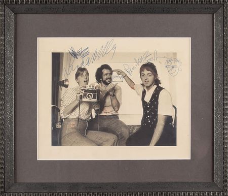 Lot #561 Beatles: Paul and Linda McCartney Signed Photograph - Image 1