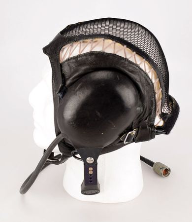 Lot #317 Cosmonaut Communications Helmet: Scarce Soviet communications helmet - Image 4