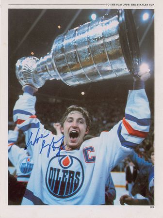 Lot #961 Wayne Gretzky and Roger Clemens Signed Photographs - Image 2