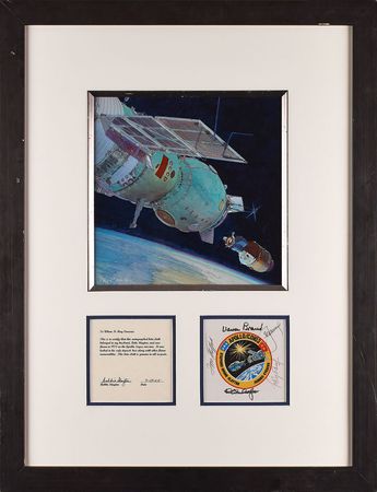 Lot #371 Apollo-Soyuz: Flown Apollo-Soyuz Beta patch signed by the full crew - Image 1