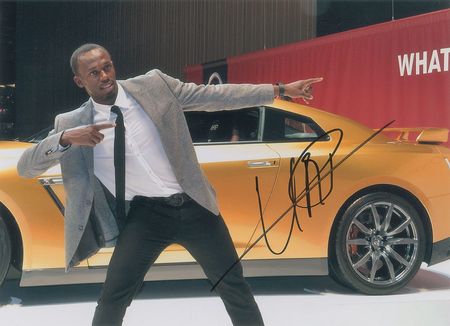 Lot #950 Usain Bolt Signed Photographs - Image 2