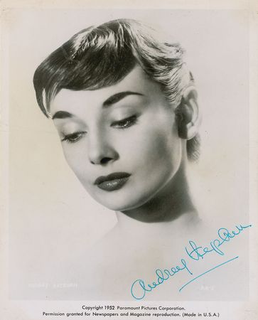 Lot #821 Audrey Hepburn Signed Photograph - Image 1