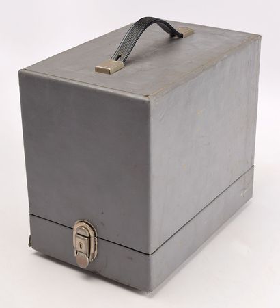 Lot #4545  Hydrogen/Oxygen Fuel Cell Demonstrator - Image 2
