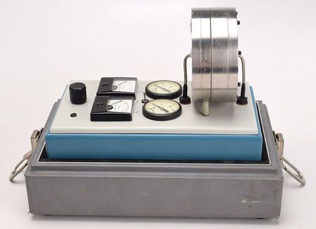Lot #4545  Hydrogen/Oxygen Fuel Cell Demonstrator - Image 4