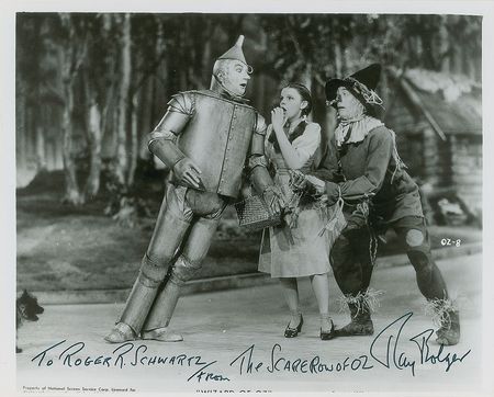 Lot #916 Wizard of Oz: Ray Bolger Signed Photographs - Image 2