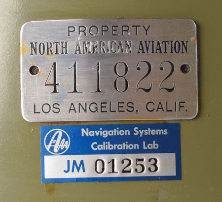 Lot #258 Wild T4 First Order Theodolite: Ultra-precise Wild Heerbrugg T4 astronomical theodolite - Image 14