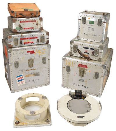 Lot #257 Wild BC-4 Ballistic Camera System: Robust missile tracking camera by Wild Heerbrugg - Image 1