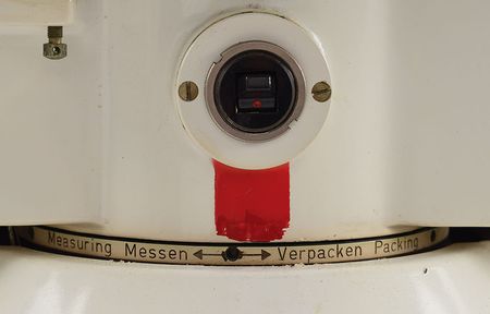 Lot #257 Wild BC-4 Ballistic Camera System: Robust missile tracking camera by Wild Heerbrugg - Image 31