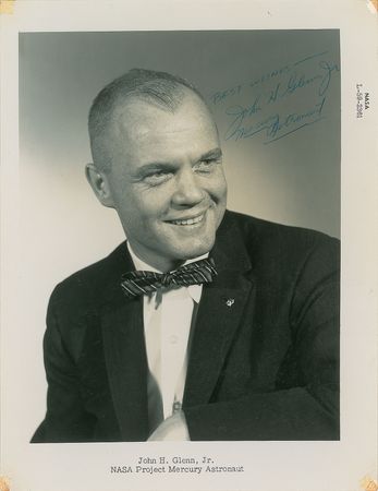 Lot #8034  Mercury 7 Signed Photographs - Image 7