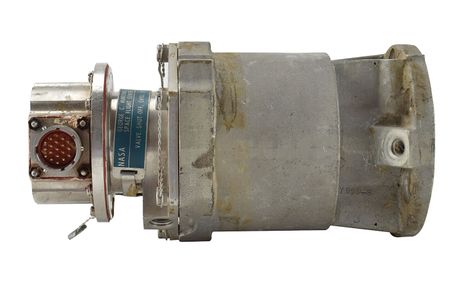 Lot #8122  Apollo Saturn V Third-Stage Valve - Image 2