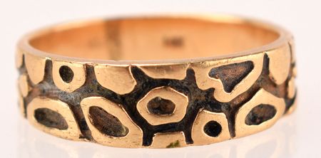 Lot #8329  Apollo 16 Flown Wedding Band - Image 2
