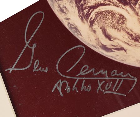 Lot #8500 Gene Cernan Signed Photograph - Image 2