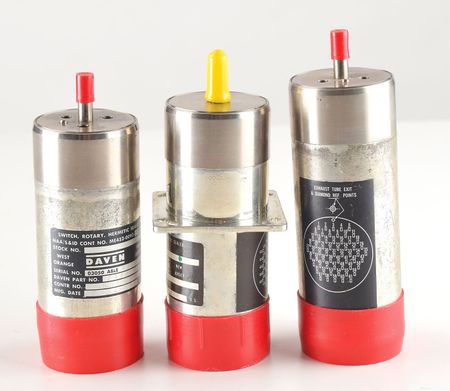 Lot #8119  Apollo LM/CM Group of (3) Hermetic Rotary Switches - Image 1