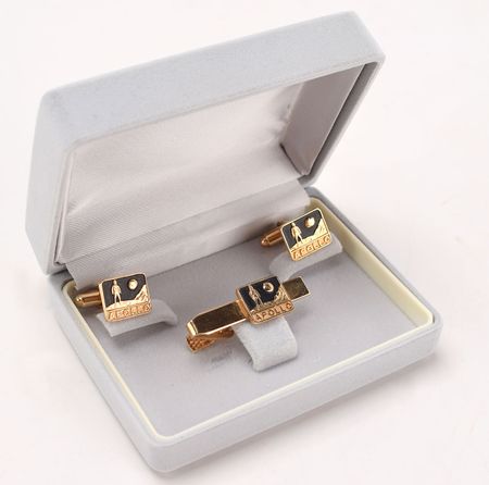 Lot #8288 Michael Collins's Apollo 11 Flown Tie Clip and Cufflinks - Image 4