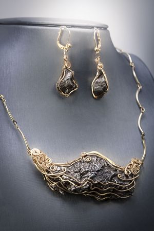 Lot #8021  Sikhote-Alin Iron Meteorite Jewelry - Image 6