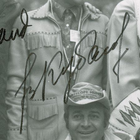 Lot #8138 Ron Evans's One Shot Hunt Signed Photograph - Image 5