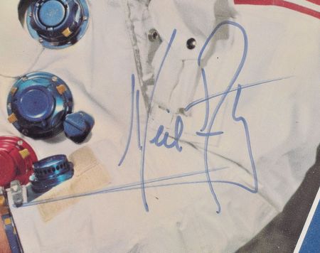 Lot #415 Neil Armstrong Signed Photograph - Image 2