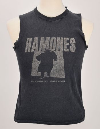 Lot #609 Dee Dee Ramone's Pleasant Dream T-shirt T-Shirt - Image 1