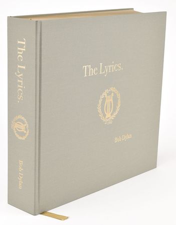 Lot #584 Bob Dylan: Deluxe edition of Bob Dylan's complete lyrics, limited to just 50 signed copies - Image 2
