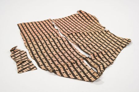 Lot #5 Abigail Adams: Remarkable and important collection of Abigail Adams? sewing sundries, including material worn in her iconic Gilbert Stuart portrait - Image 12