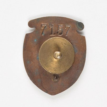 Lot #3019  Paris 1924 Summer Olympics Participation Badge - Image 2