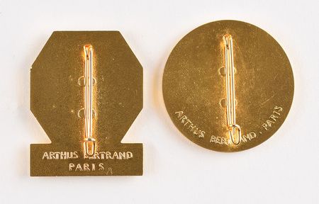 Lot #8074  Grenoble 1968 Winter Olympics Press and Partner Badges - Image 2