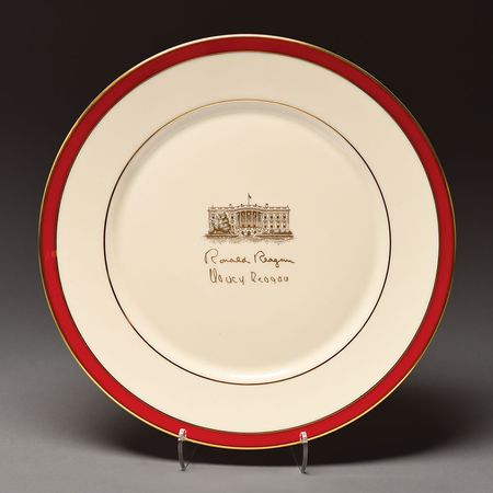 Lot #4032 Ronald Reagan Inauguration Gift Plate - Image 1