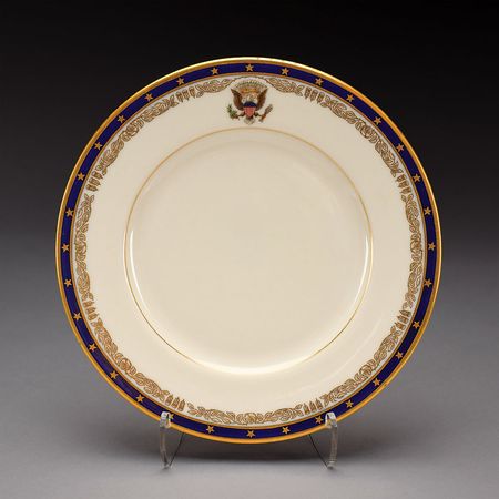 Lot #4016 Franklin D. Roosevelt White House China