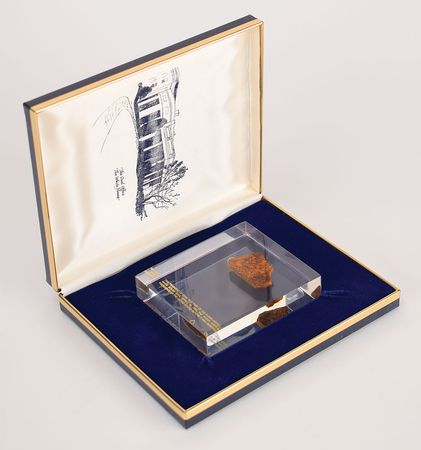 Lot #4143 Ronald Reagan Oval Office Floor Fragment - Image 3