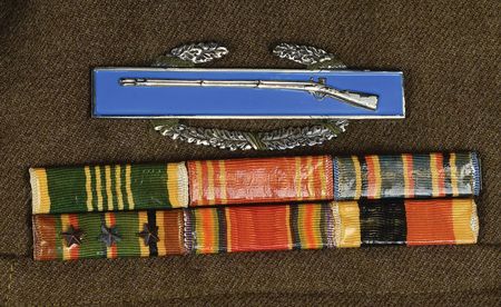 Lot #424  WWII Uniform: J. H. Hevener - Image 4