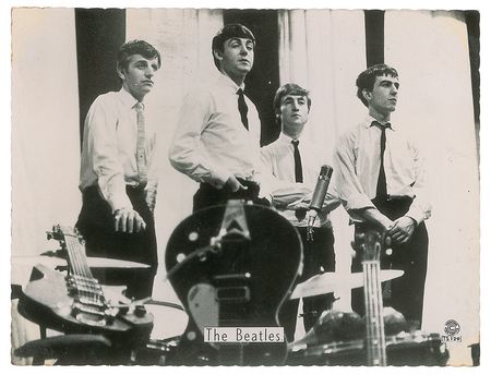 Lot #650 Beatles: George Harrison Signed Photograph - Image 3