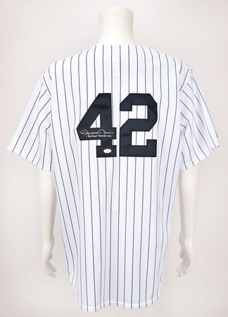 Lot #964 Mariano Rivera Jersey - Image 1