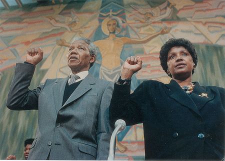 Lot #253 Nelson Mandela Signature - Image 1
