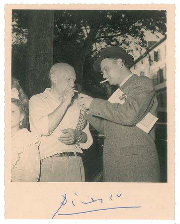 Lot #557 Pablo Picasso Signed Photograph - Image 1