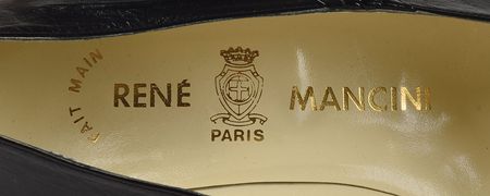 Lot #776 Audrey Hepburn: Audrey Hepburn's personally-owned elegant Rene Mancini shoes - Image 3