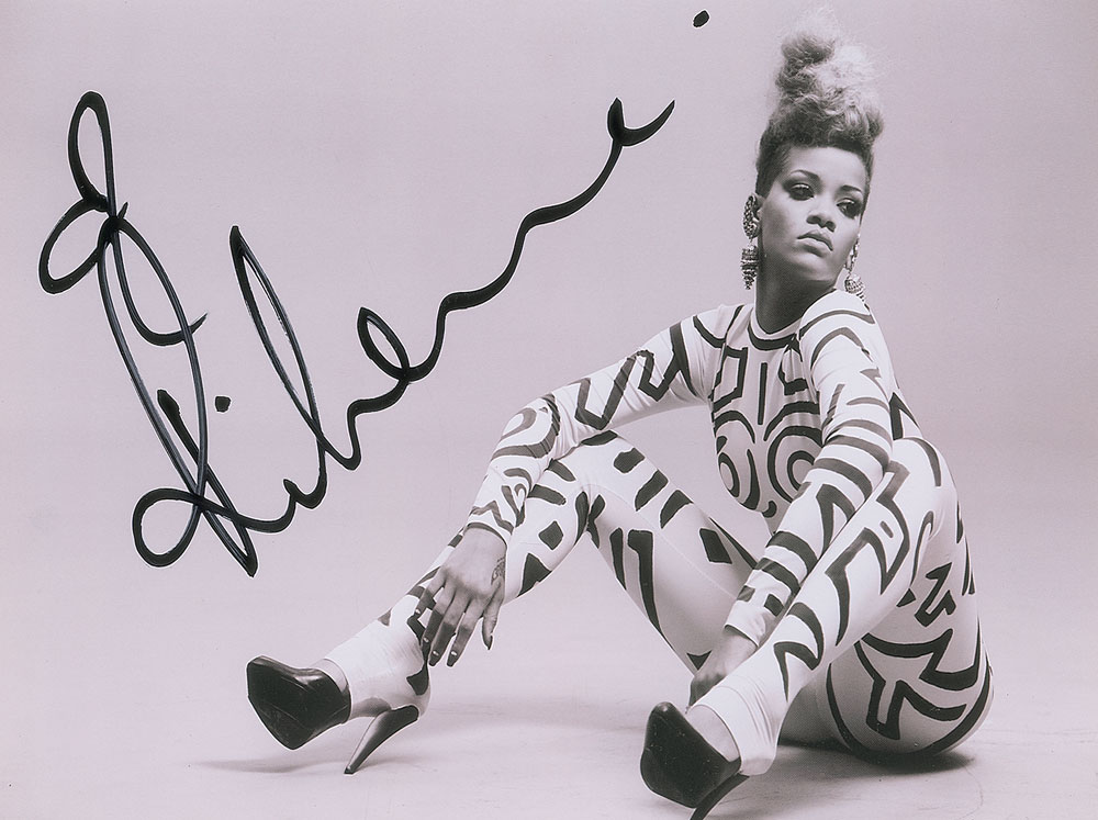Rihanna Signed Photograph | RR Auction