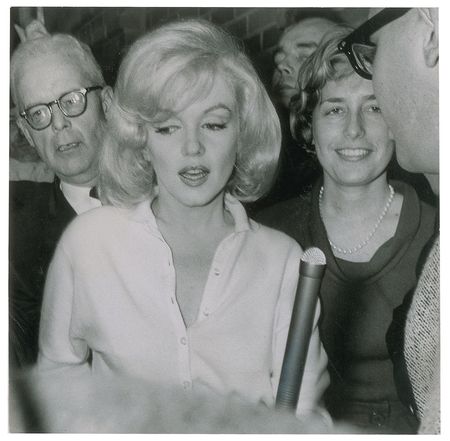 Lot #658 Marilyn Monroe Photograph - Image 1