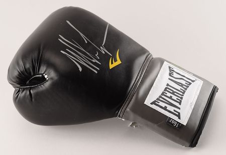 Lot #824 Mike Tyson - Image 1