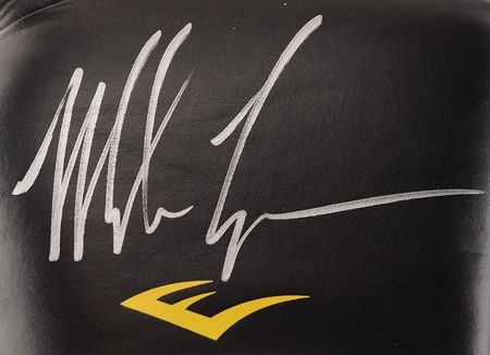 Lot #824 Mike Tyson - Image 2